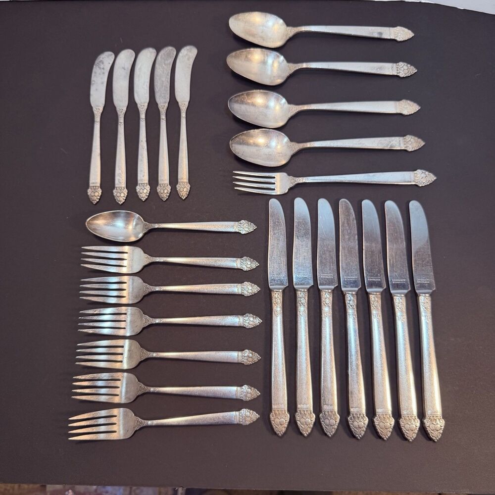 24 Pcs VTG Community Plate King Cedric Flatware 1933 Silverplate *Fair*